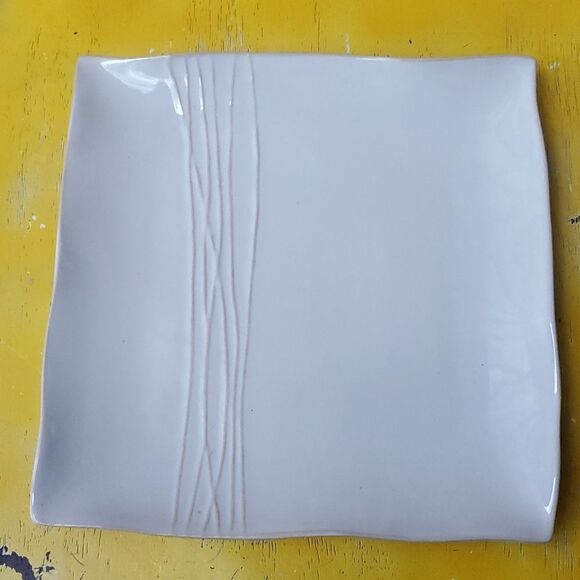 Pier 1 Sakui Dinner Plate 11" Off White Square - Picture 1 of 3